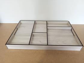 Bandeja com divisórias organizadora madeira 60x37cm