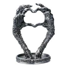Bandeja de joias para esculturas Gothic Mummy Heart Hands Resin 300g Bandeja de joias para esculturas Gothic Mummy Heart Hands Resin 300g