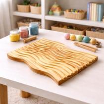Bandeja de Madeira Ondas Sensorial Montessori Infantil 35cm Bandeja de Madeira Ondas Sensorial Montessori Infantil 35cm