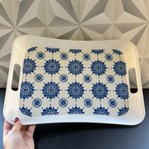 Bandeja de plástico retangular decorada com flores azul com alça multiuso para cozinha cantinho do café servir branca