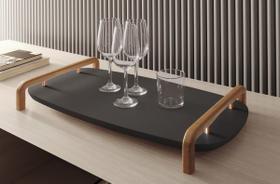 Bandeja Decorativa Barcelona em Madeira e Detalhe Cobre Bandeja Decorativa Barcelona em Madeira e Detalhe Cobre