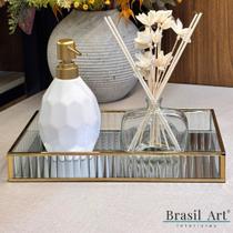 Bandeja Decorativa em Metal Dourada 20x30cm Bandeja Decorativa em Metal Dourada 20x30cm