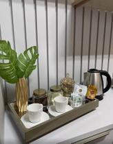 Bandeja Decorativa Espelhada Laqueada Fendi Bar Sala Taças