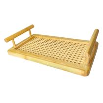 Bandeja Decorativa Retangular Bambu e Palhinha com Alça 35x20cm Bandeja Decorativa Retangular Bambu e Palhinha com Alça 35x20cm