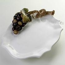 Bandeja em Cerâmica Peq. Maria c/Aplicacão de Uvas Zanatta Bandeja em Cerâmica Peq. Maria c/Aplicacão de Uvas Zanatta