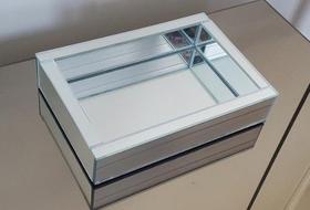 Bandeja Espelhada Decorativa Para Sala Bar Banheiro 25X12X5 Cm Premium Estrutura Em Mdf Bandeja Espelhada Decorativa Para Sala Bar Banheiro 25X12X5 Cm Premium Estrutura Em Mdf