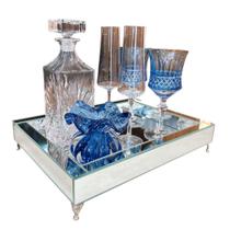 Bandeja Espelhada Decorativa Prata Retangular Pés Metálicos 30x40 Cm Bandeja Espelhada Decorativa Prata Retangular Pés Metálicos 30x40 Cm