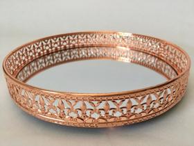 Bandeja Espelhada Redonda Rosé Detalhes Vazados D20x4cm Tenda