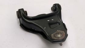 Bandeja sup diant le c/buchas+pivo s10/blazer 2.4/2.5/4.3