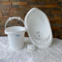 Banheira de Bebe 22 Litros Com Balde Ofurô 11 Litros e Saboneteira tampa livre BPA Banheira de Bebe 22 Litros Com Balde Ofurô 11 Litros e Saboneteira tampa livre BPA