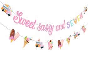 Banner de aniversário Jollyboom Sweet Sassy and Seven para meninas
