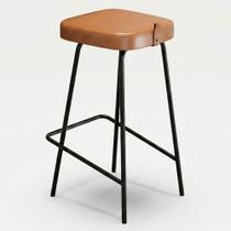 Banqueta Alta Cozinha e Área Gourmet Vik Estofada material sintético Whisky - Desk Design