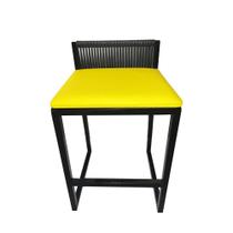 Banqueta Baixa Bali Estilo Industrial Junco Preto Assento Amarelo