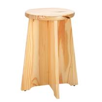 Banqueta Baixa Tramontina em Madeira Pinus Natural Envernizada Banqueta Baixa Tramontina em Madeira Pinus Natural Envernizada