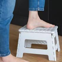 Banqueta Banco Dobrável Com Alça Até 150 kg Forte Portátil Powermaid Banquinho Camping Multiuso