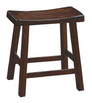 Banqueta de madeira com altura de balcão Benzara Saddle Seat, conjunto de 2