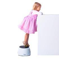 Banqueta Joovy StepTool Toddler com alças antideslizantes de 300 libras Banqueta Joovy StepTool Toddler com alças antideslizantes de 300 libras
