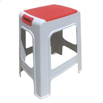 Banqueta Plastex Polipropileno Branco C/ Vermelho Resistente Banqueta Plastex Polipropileno Branco C/ Vermelho Resistente