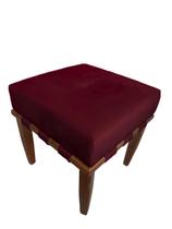 Banqueta Puff quadrado vermelho bordô pé palito