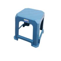 Banquinho infantil grande de 30cm em plástico reforçado Banquinho infantil grande de 30cm em plástico reforçado