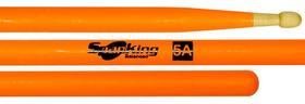 Baqueta Spanking Linha Luminosa 5A Clássica Laranja Fluorescente (4113LA) Baqueta Spanking Linha Luminosa 5A Clássica Laranja Fluorescente (4113LA)