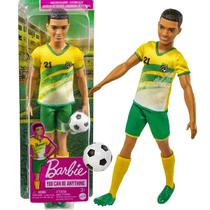 Barbie Boneco Ken com Acessório Jogador de Futebol - Mattel HCN16