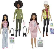 Barbie Eco-Leadership Team 4 Conjunto de bonecas, plástico reciclado (exceto cabeça e cabelo), tecido de roupas recicladas, acessórios, grande presente para idades de 3 anos de idade e up