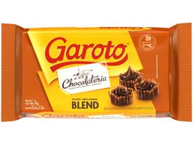 Barra de Chocolate Chocolateria Blend Ao Leite e Meio Amargo 1kg Garoto