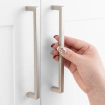 Barra quadrada de níquel escovado ASKANO ZP2401 com alça de tração de gabinete