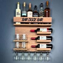 Barzinho Para Sala Com Adega de vinho para Parede Frase Bar Doce Bar Cor Amadeirado Barzinho Para Sala Com Adega de vinho para Parede Frase Bar Doce Bar Cor Amadeirado