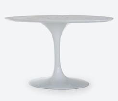 Base de Mesa de Jantar Saarinen Oval Para Tampo de 160x90 até 244x122 cm Branca
