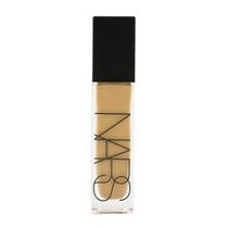Base NARS Natural Radiant Longwear Salzburg