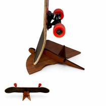 Base Suporte Expositor Skate Desmontável MDF Reforçado Trava de Estabilidade Base Suporte Expositor Skate Desmontável MDF Reforçado Trava de Estabilidade