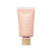 Base: tarte Amazonian Clay, 16 horas, 20B, bege claro