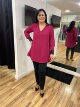 Bata, em Crepe Seda, Marsala, Manga Longa, Detalhe em Renda Gola e Punho Bella Molina BM0999M