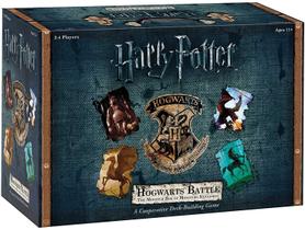 Batalha de Hogwarts - O Jogo de Cartas de Expansão Monsters