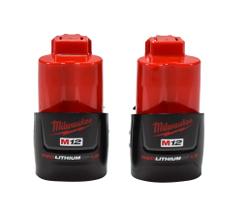 Bateria Milwaukee M12 12V 1.5Ah, íon de lítio, pacote com 2 unidades Bateria Milwaukee M12 12V 1.5Ah, íon de lítio, pacote com 2 unidades