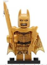 Batman Dourado de montar com Espada Edição especial