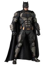 Batman Tactical Suit Justice League Maf 064 Dc Comics 16 Cm - Warner Bros