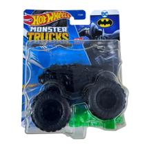 Batmobile de brinquedo Hot Wheels Monster Trucks 2024 com carro triturado