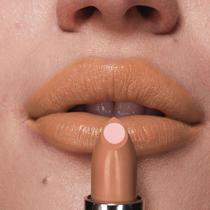 Batom Hydramatic Radiante Avon Tratamake com Proteção FPS30