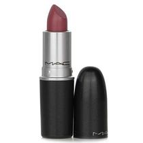 Batom MAC Faux (Satin) com vitamina E e vitamina C