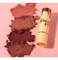 Batom Matte Choco Fun Fenzza - 4 Cores Disponíveis Batom Matte Choco Fun Fenzza - 4 Cores Disponíveis