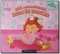Bebê moranguinho: hora de brincar e primeira páscoa