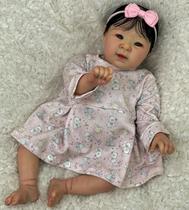 Bebê Reborn Jiali Tecido Fio a Fio Boneca Realista 2kg Olhos Pretos Kit Luxo Ultrassom