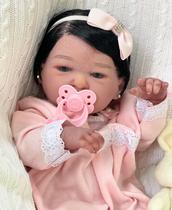 Bebe Reborn Larissa Com Enxoval Mama e Faz XIXI Bebe Reborn Larissa Com Enxoval Mama e Faz XIXI