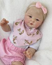 Bebê Reborn Menina Loira Corpo Inteiro Silicone, Toma Banho, Mama e Faz Xixi Cabelo Fio a Fio com Enxoval Completo, Certidão, Ultrassom, 50cm Bebê Reborn Menina Loira Corpo Inteiro Silicone, Toma Banho, Mama e Faz Xixi Cabelo Fio a Fio com Enxoval Completo, Certidão, Ultrassom, 50cm