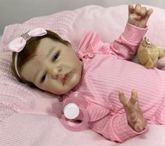 Bebê Reborn Menina Princesa Ana Dolls 50cm, Corpo Vinil Silicone Toma Banho, Cabelo Fio a Fio Enxoval Completo de 16 Itens, 50cm Bebê Reborn Menina Princesa Ana Dolls 50cm, Corpo Vinil Silicone Toma Banho, Cabelo Fio a Fio Enxoval Completo de 16 Itens, 50cm