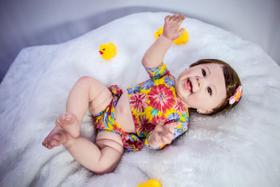 Bebê Reborn Menina Realista Silicone Banho Cabelo Fio A Fio - Mundo Azul e Rosa