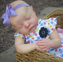 Bebê Reborn menina toda em vinil siliconado